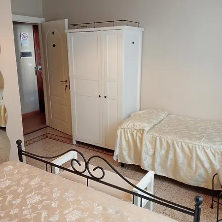 Buonanotte Rooms Lucca Exterior photo